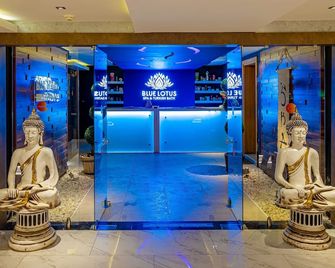 Water Planet Hotel & Aqua Park - Okurcalar - Front desk