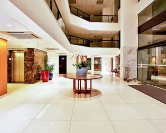 Quality Hotel & Suites Sao Salvador - Salvador da Bahia - Lobby