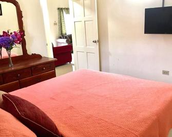 Drax Hall Country Club's Sweet Escape - Ocho Rios - Bedroom