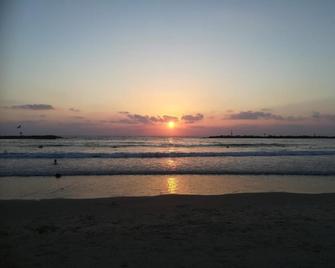bugrashov 13 room - Tel Aviv - Beach