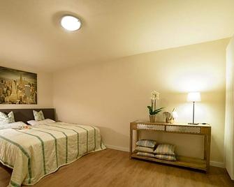 Boardinghouse Hotel Münchner Hof Pfarrkirchen - Pfarrkirchen - Schlafzimmer