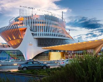 Hotel Universel Montreal - מונטריאול - בניין