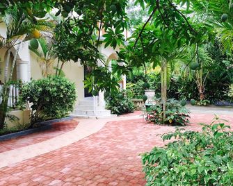 Rayon Hotel - Negril - Vista del exterior