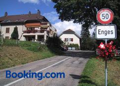 Bed & Breakfast Aux Enges - Val-de-Ruz - Building