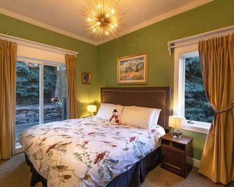 Designer's Home Walk To Main St. And Ski Run, Hottub, Fireplace, A/C, Large Deck - Park City - Bedroom