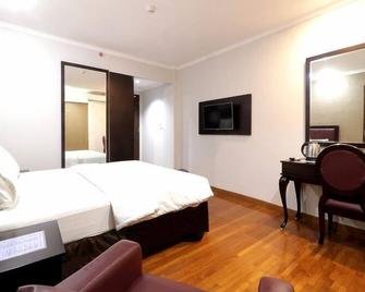 P Hotel Jakarta - Yakarta - Habitación