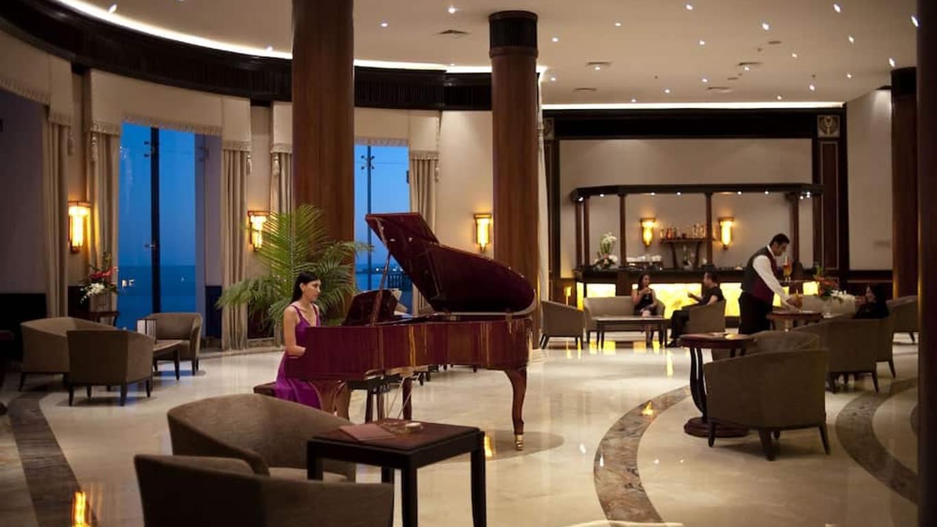 Stella DI Mare Beach Hotel & Spa