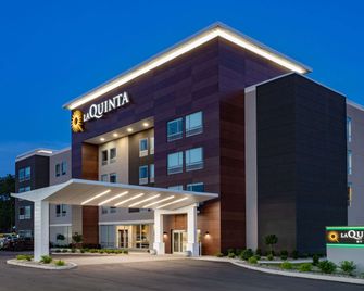 LaQuinta Suites by Wyndham South Bend Notre Dame Area - סאות' בנד - בניין
