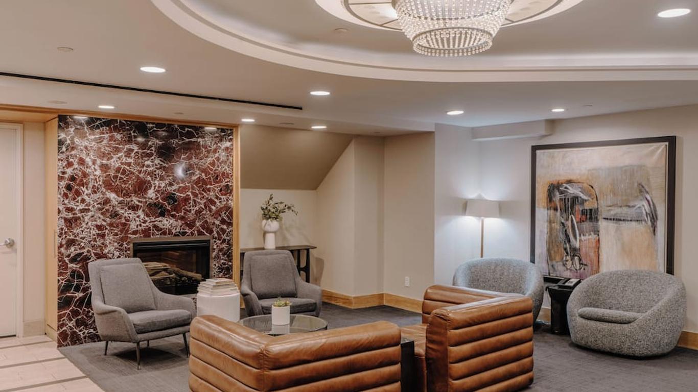 World Center Hotel