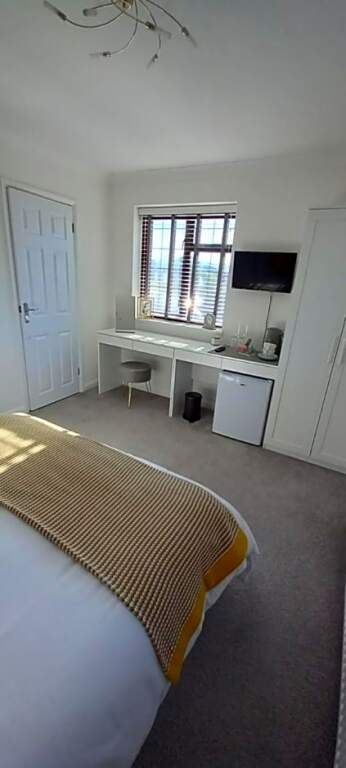 Barn Farm Guest House - North Fambridge
