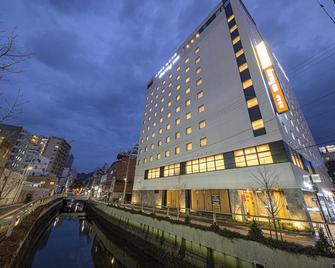 Dormy Inn Premium Nagasaki Ekimae - נגאסאקי - בניין