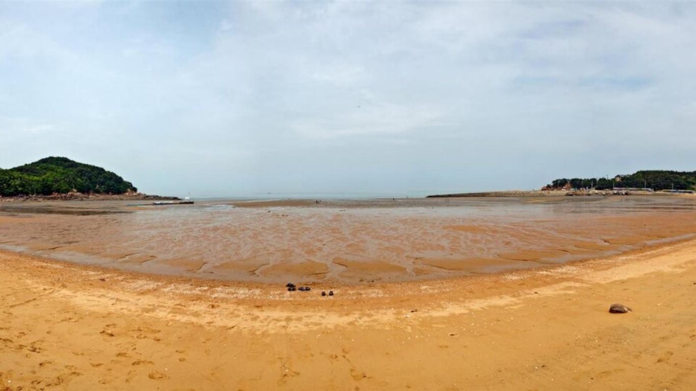 Ray Tourist Hotel