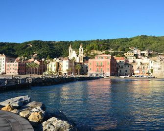 Hotel Mediterraneo - Laigueglia
