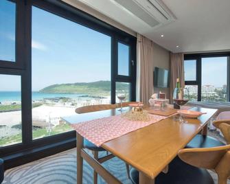 Saint Beach Hotel - Jeju City - Dining room