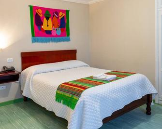 Hotel El Indio Inn - Otavalo - Bedroom