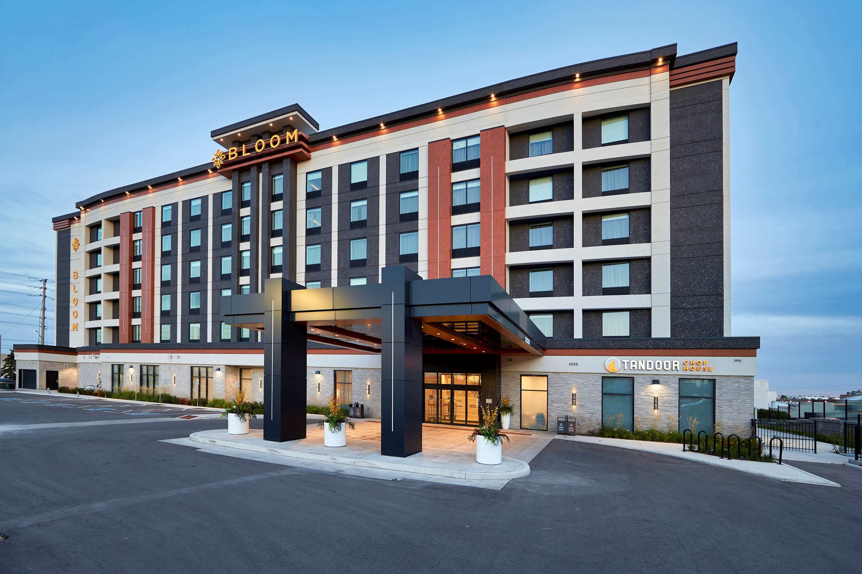 بلوم ميسيساوجا، تابيستري كوليكشن باي هيلتون - ميسيساوغا - مبنى