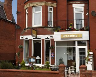 The Broadfield Hotel - Bridlington - Building