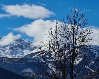 Chalet Le Cerf, sleeps 12 / 14. Jacuzzi, sauna. - Champagny-en-Vanoise - Extérieur
