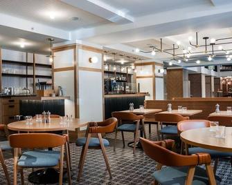 Cozy Corner Double at Revival Baltimore. Enjoy Prime Location & Amazing Amenities - Baltimore - Restaurant