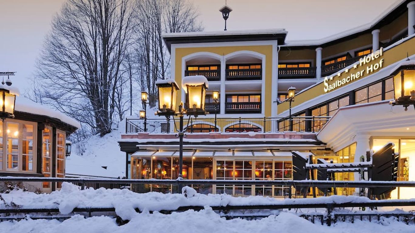 โรงแรมซาลบัคเคอร์ โฮฟ