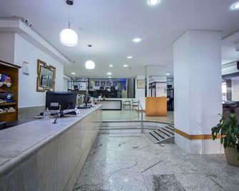 Hotel Dan Inn Curitiba Centro By Nacional Inn - Curitiba - Front desk