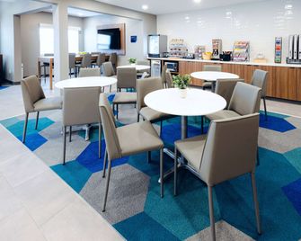 Microtel Inn & Suites by Wyndham Olean/Allegany - Olean - Restaurante