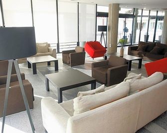 Hotel & Spa Real Ciudad De Zaragoza - Zaragoza - Lounge