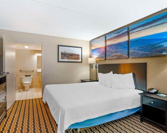 Quality Inn - Wilkesboro - Bedroom