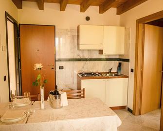 Hotel Da Franco - Nogarole Rocca - Cocina