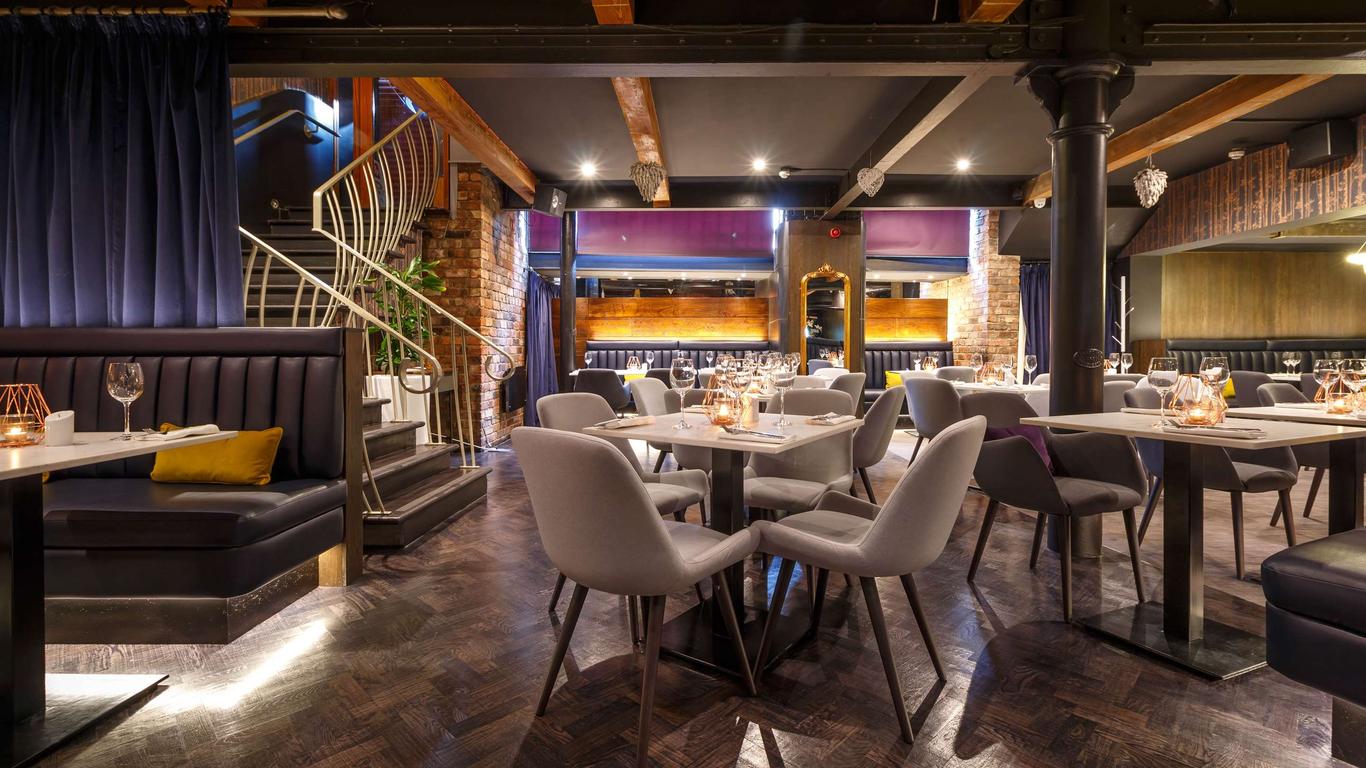 เวลเวท โรงแรม แมนเชสเตอร์, เวิลด์โฮเทลส์ คราฟต์