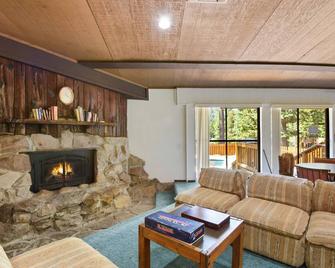 Kings Run Retreat - Kings Beach - Living room