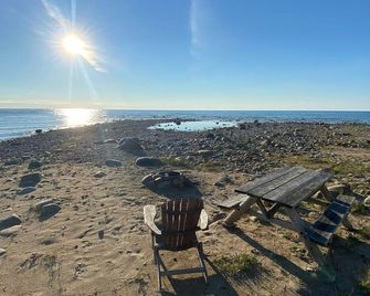 Ski chalet right on ski club property! - Port Elgin - Beach