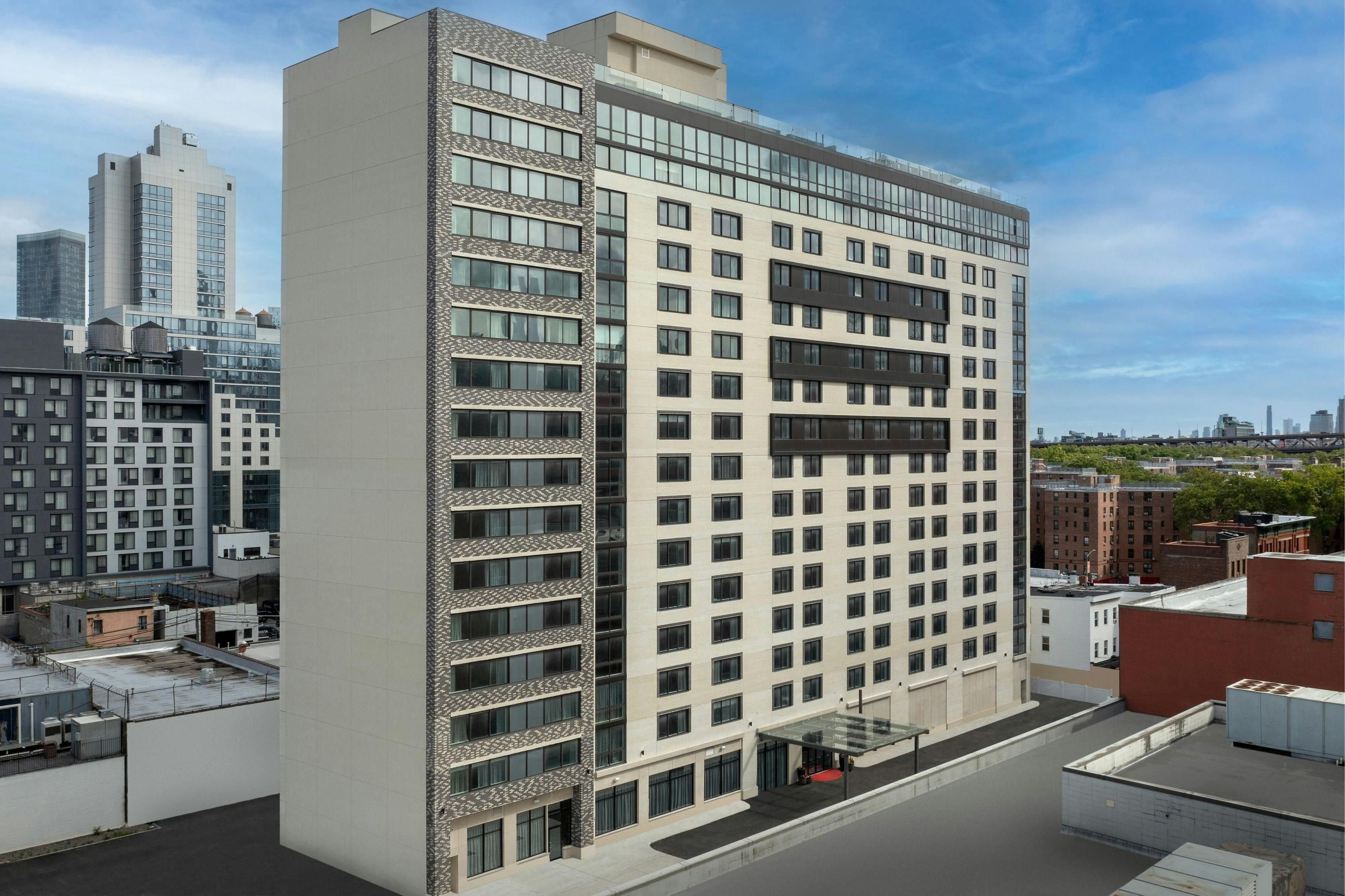 SpringHill Suites by Marriott New York Queens - Queens - Bâtiment