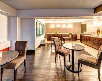 Holiday Inn Princeton By IHG - Princeton - Property amenity