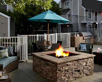 Sonesta ES Suites Cincinnati - Sharonville West - Cincinnati - Patio