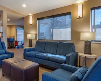 Comfort Inn Roseburg - Roseburg - Olohuone