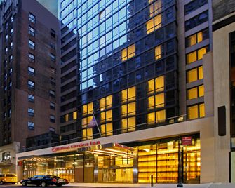Hilton Garden Inn New York/Midtown Park Ave - ניו יורק - בניין