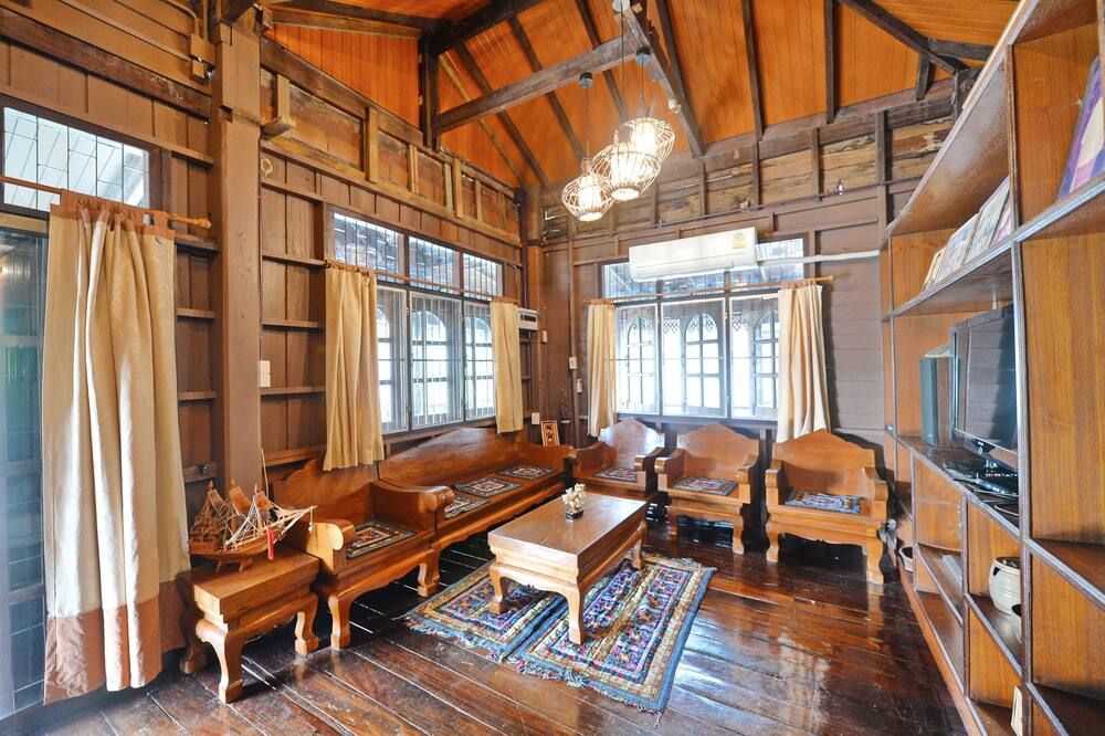 هوان كاوين إيس 58 لانا هوم آند كوليكشن - كامبوس أكوموديشن