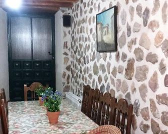 Arroyo Milano Casa Rural - Tolbaños - Dining room
