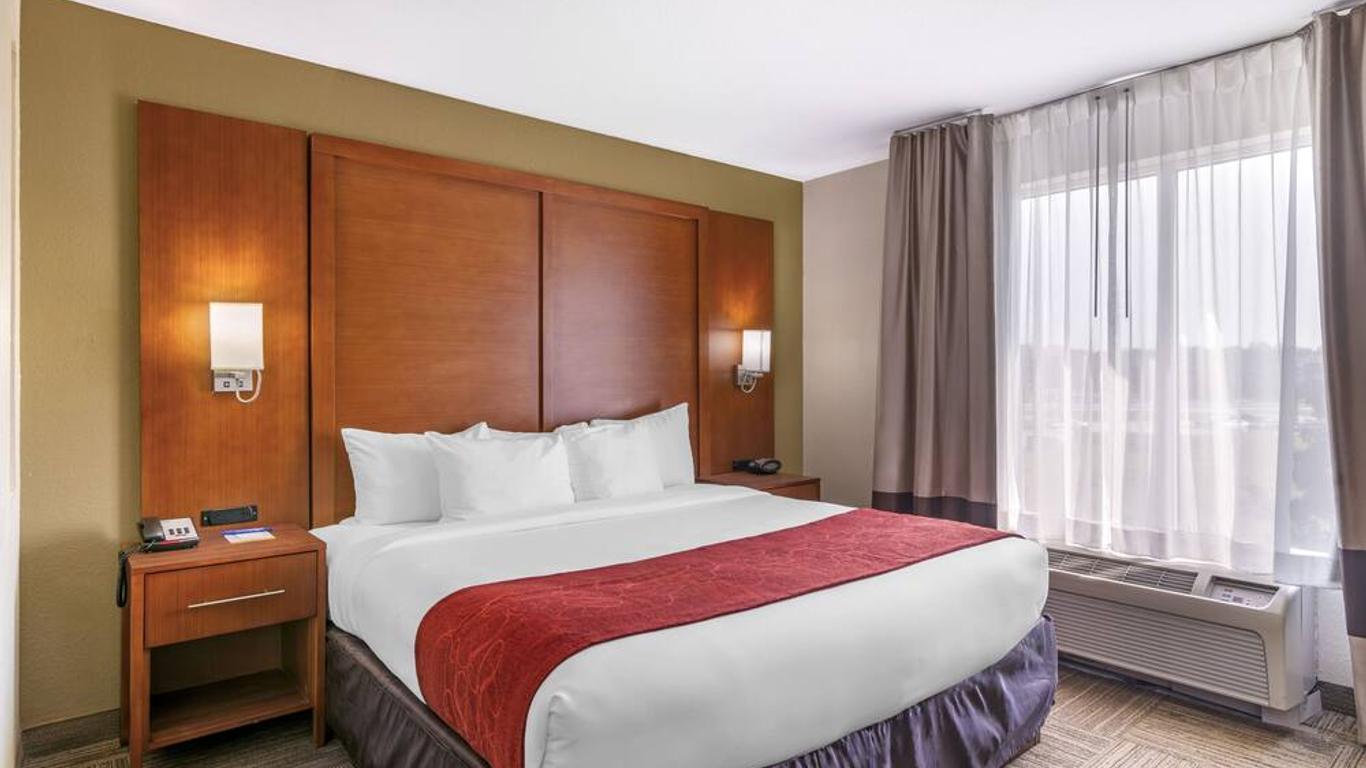 Comfort Suites Brunswick