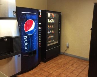 Motel 6 Cedar Rapids Airport - Cedar Rapids