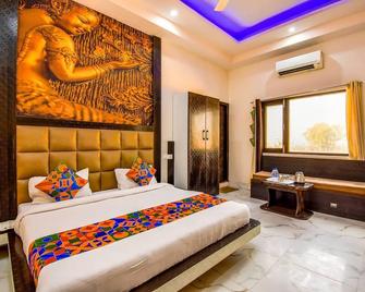 Fabhotel Prime Sumanglam - Dehradun - Habitación