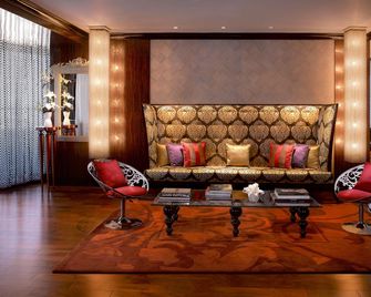 Sofitel Mumbai BKC - Bombay - Lounge