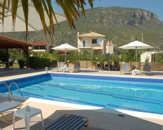 Hotel Afrika - Elaionas - Zwembad