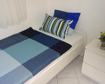 Apartmani Dunja I Tina Gajcu - Novalja - Bedroom