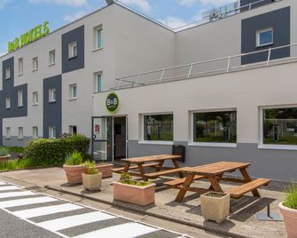 B&B HOTEL Châteauroux A20 L'Occitane - Déols - Gebouw