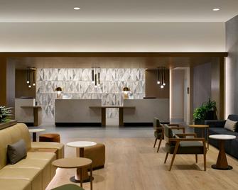 Sheraton Park Hotel at the Anaheim Resort - אנהיים - דלפק קבלה