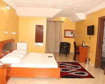Royal charlin hotel and suites - Port Harcourt - Schlafzimmer