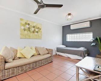 Driftwood on the Beach - Ground Floor Unit 3 - Yeppoon