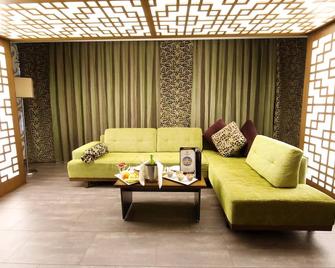 Sirin Park Hotel - Adana - Living room